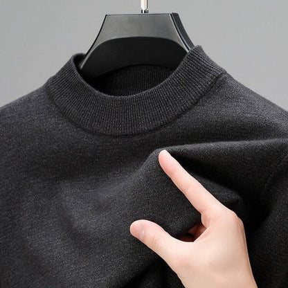 Classic pullover sweater with straight hem for men | Laurent