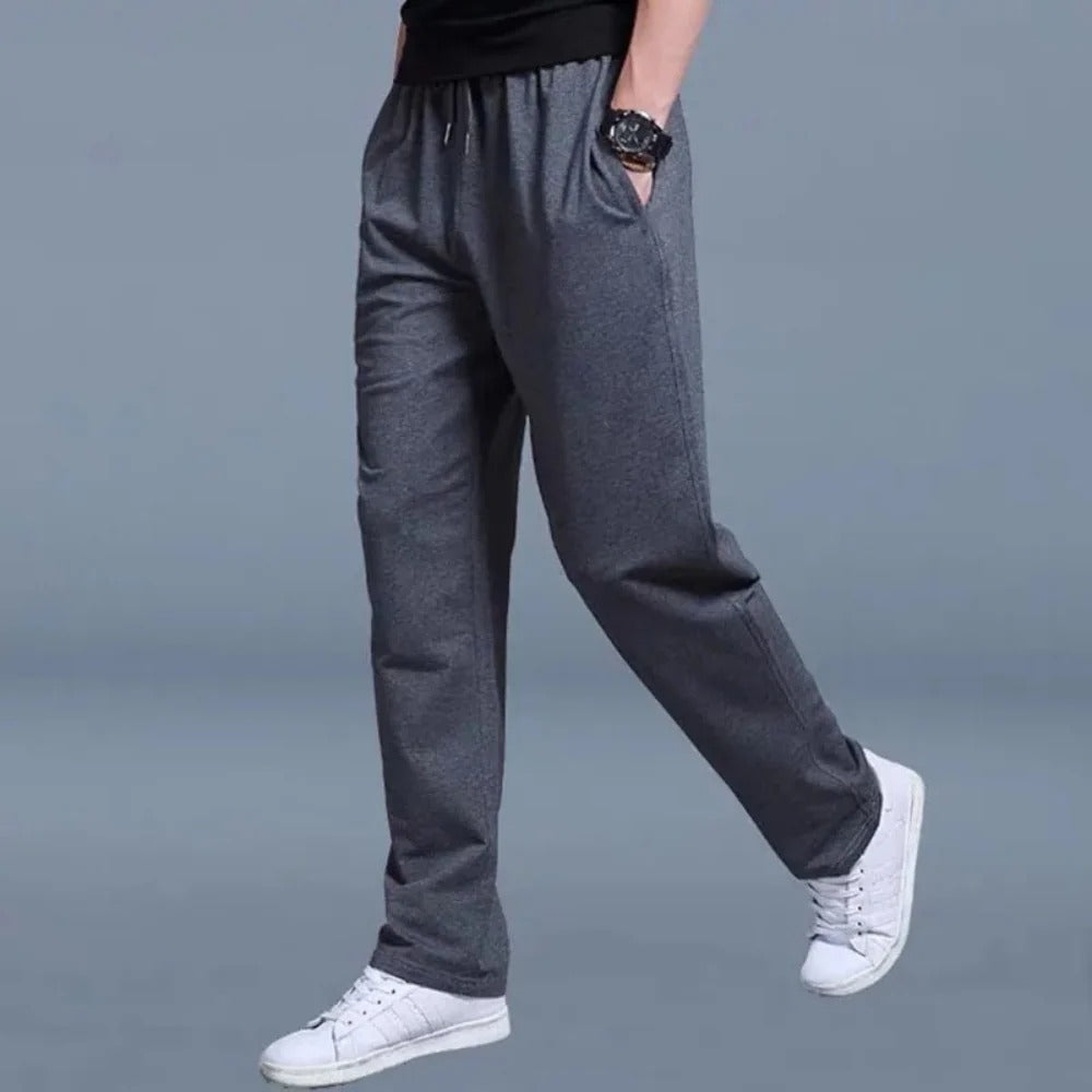 Relaxed fit sweatpants with adjustable drawstring for men | Rowan