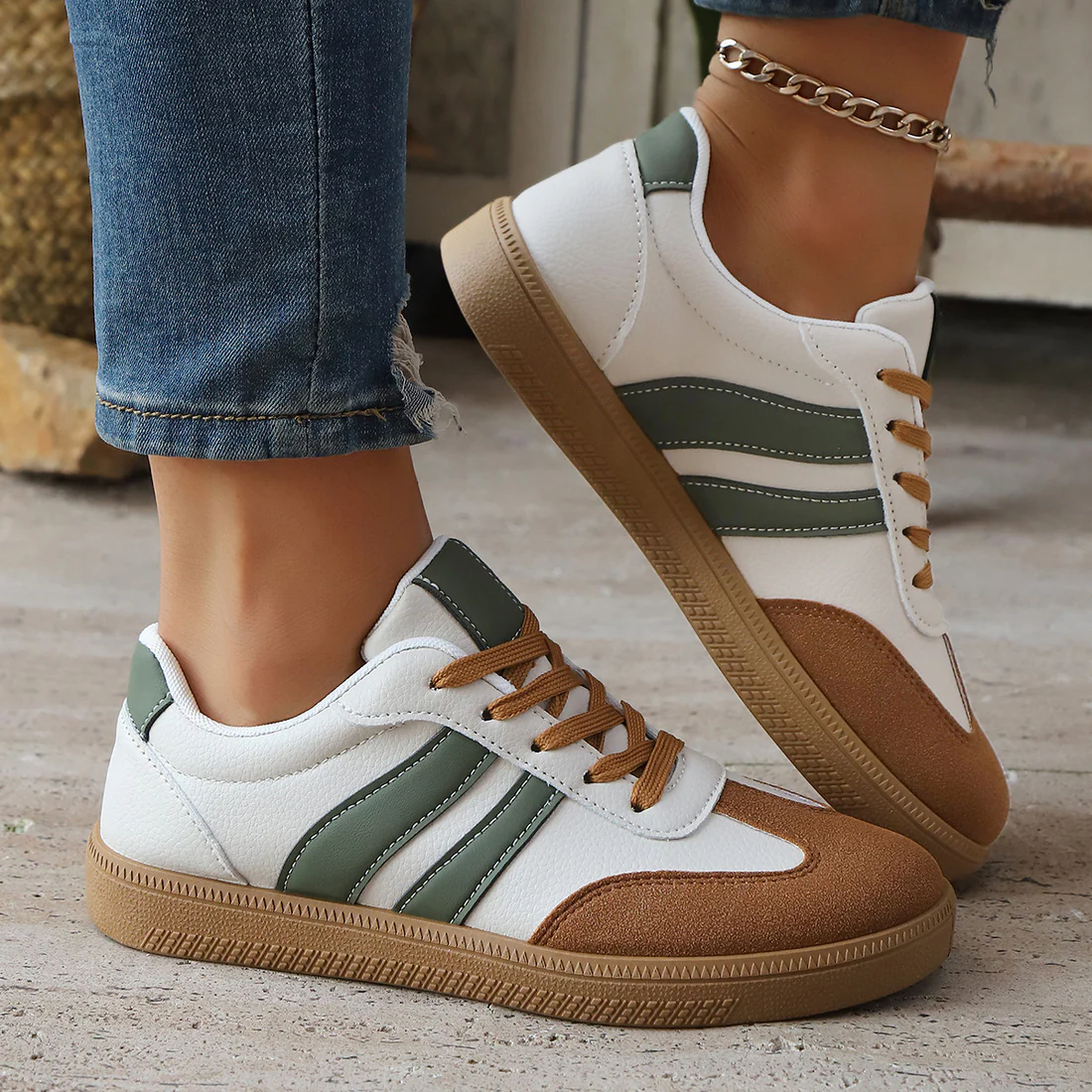 Soft supportive everyday sneakers with cushioned sole for women | Ados