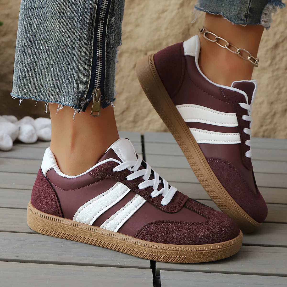 Soft supportive everyday sneakers with cushioned sole for women | Ados