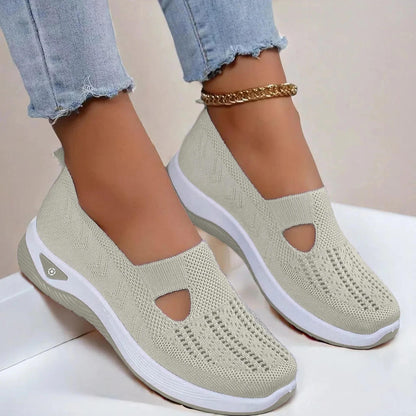 Breathable orthopedic slip-on shoes with arch support for women | Eliana