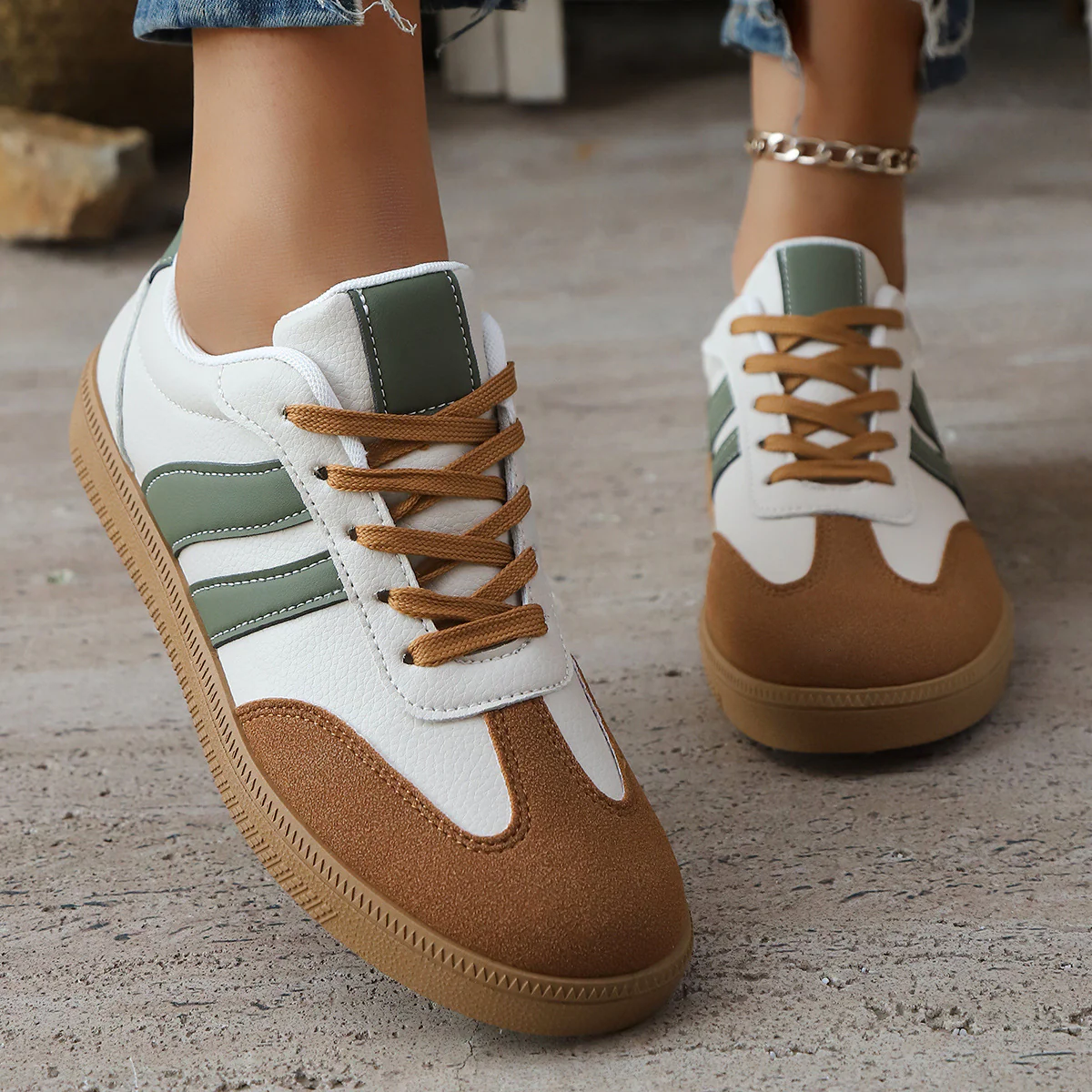 Soft supportive everyday sneakers with cushioned sole for women | Ados