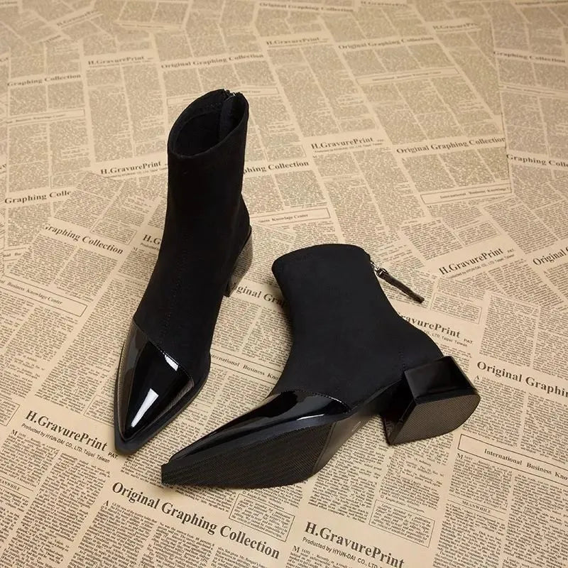 Elegant block-heel suede ankle boots for women | Gracia -3