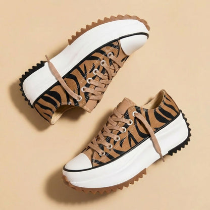 Bold high-top canvas platform sneakers for women | Eva -2